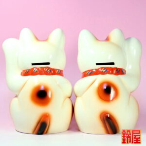 商売繁盛の開運グッズである開店祝い招き猫セット2