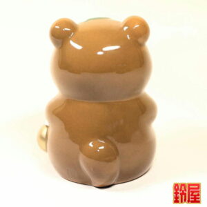 商売繁盛の開運グッズである福たぬきの置物2