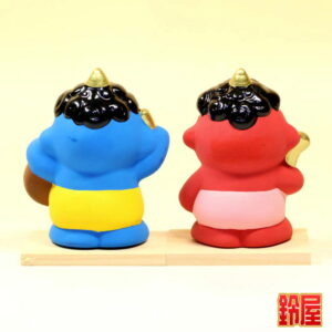 魔除け祈願の開運グッズであるかわいい鬼っこの置物2