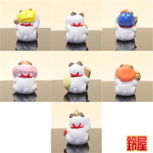魔除け祈願の開運グッズである七福神招き猫の置物2