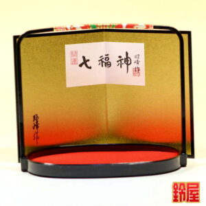 恋愛運の開運グッズであるコンパクトな七福神の置物2