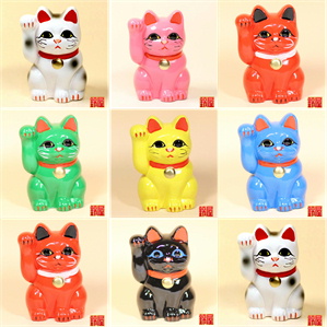 開運グッズの招き猫の色の意味